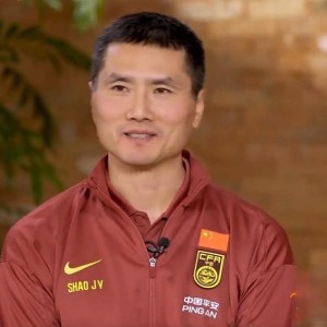 爱游戏-邵佳一挺固执！王上源腰部不适 球迷力推荐7大悍腰 依木兰不补招